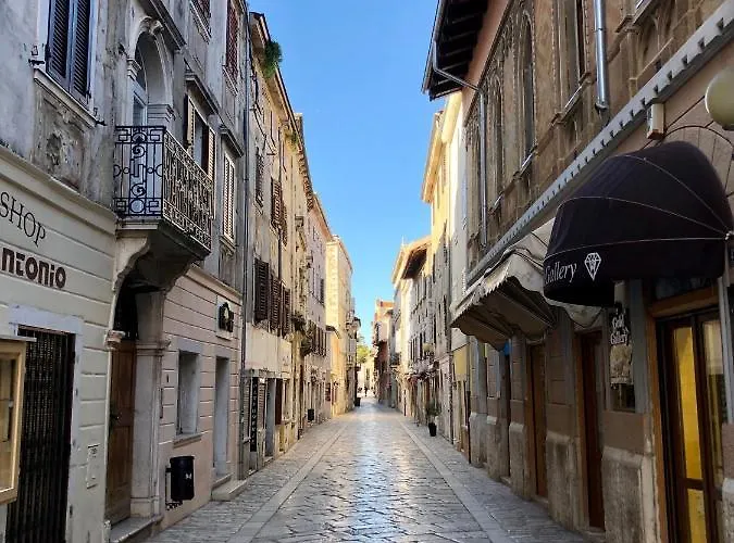 Parentium Loft Center Square Daire *