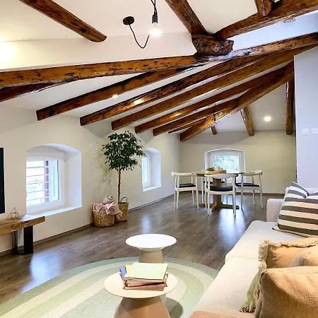 Parentium Loft Center Square Lägenhet *