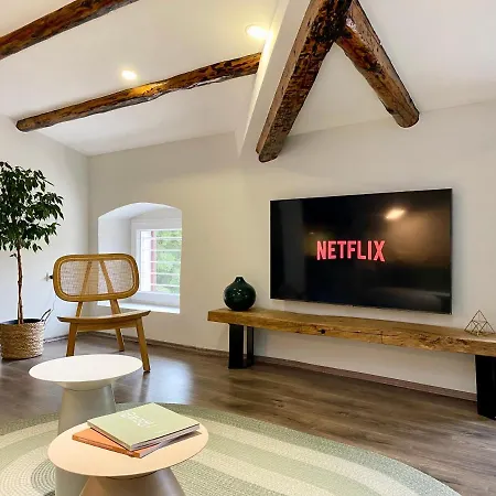 Lägenhet Parentium Loft Center Square