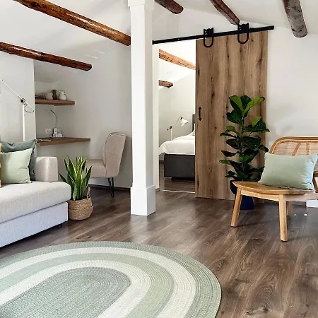 Lägenhet Parentium Loft Center Square *